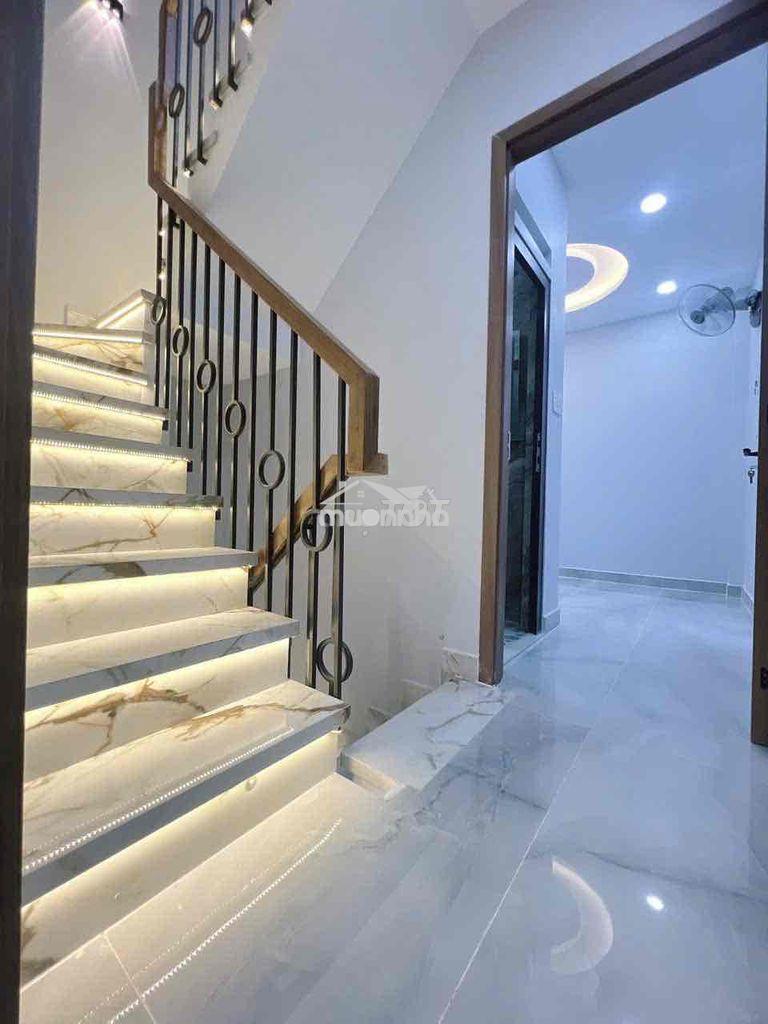 Nhà đẹp q4 , ngang 3.3 dài 14 , 3pn , ko quy hoạch. - 4
