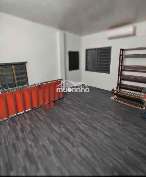 Nhà 1 trệt 1 lầu có máy lạnh cách mạng tháng tám q3 - Ảnh 2