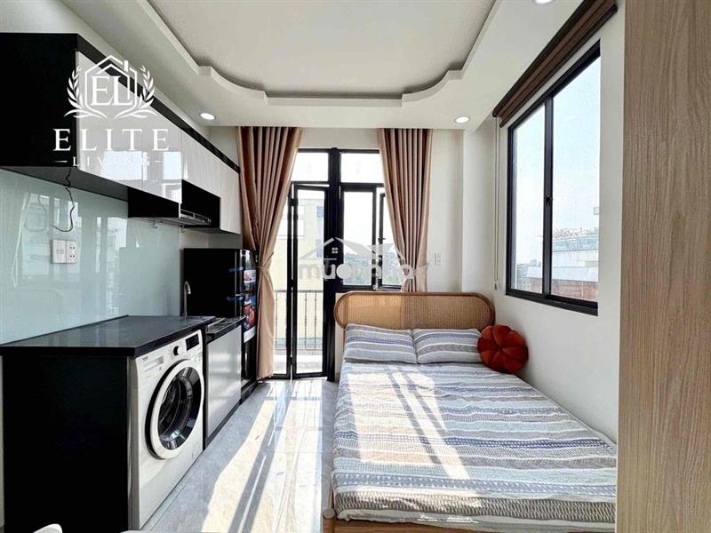 Chdv full nội thất ban công nằm ngay đh ngân hàng