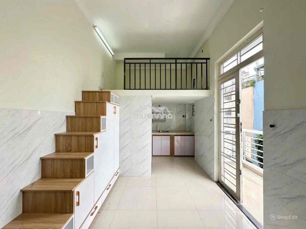Phòng gác bancong cửa sổ ngay hoàng hoa thám - etown cộng hoà - Ảnh 2
