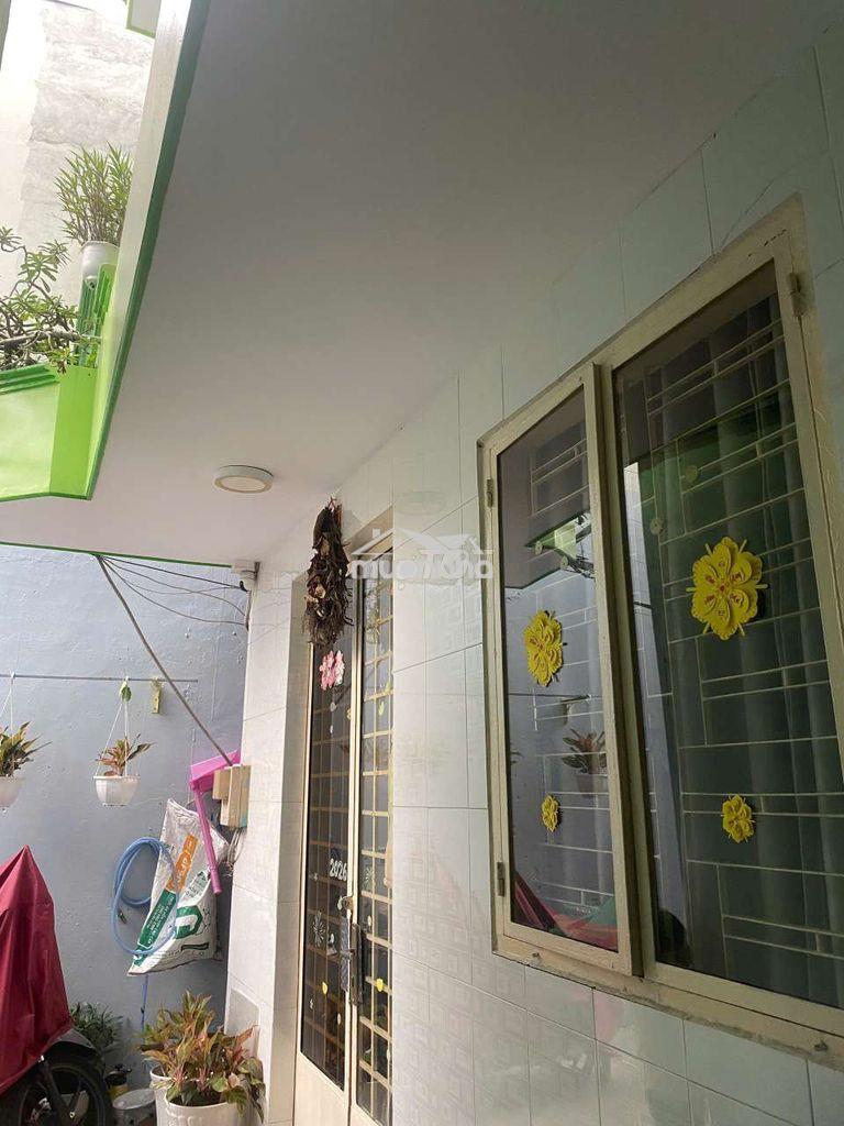 Bán nhà hẻm huỳnh tấn phát , ngang 4.5 , dài 7