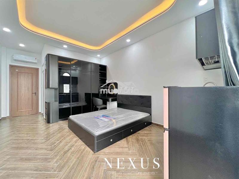 Căn hộ mới ngay ngã tư 4 xã - thang máy - bancon 6tr - full nt