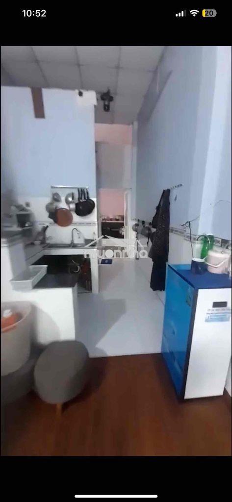 Nhà thuê bà điểm, 1p ngủ kín .