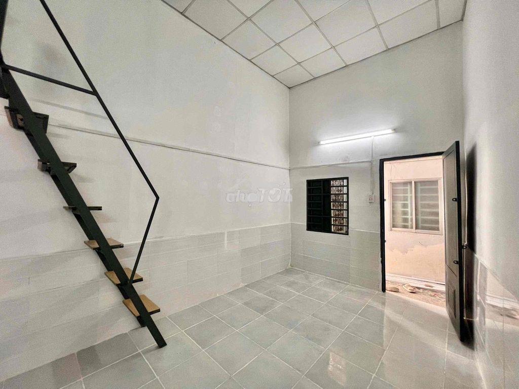 🔥Phòng gác ban công rộng_sẵn máy lạnh_kế bên cv gia định_sân bay - Ảnh 4