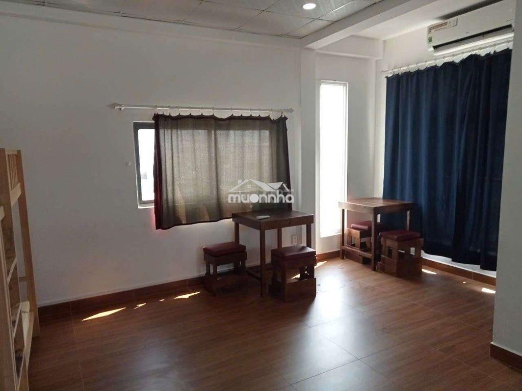 Phòng lớn, mới, đẹp, nội thất cao cấp, có bancong, vieu đẹp, giờ tự do - Ảnh 3