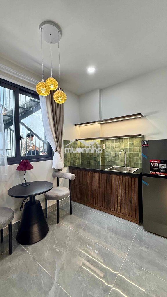 Khai trương ch mới hầm xe thang máy style siêu xinh y hình - Ảnh 4