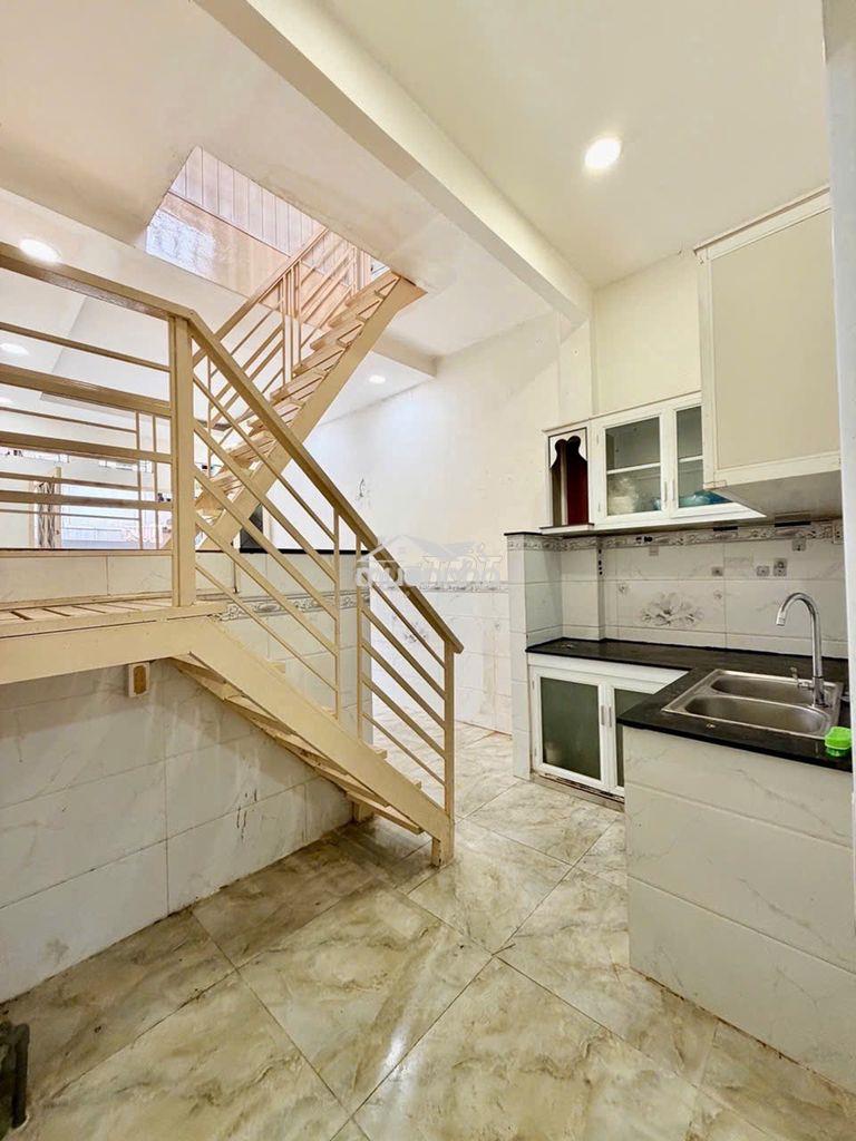 🤝 Phân khúc 3 ty – vị trí đẹp đoàn văn bơ, quận 4