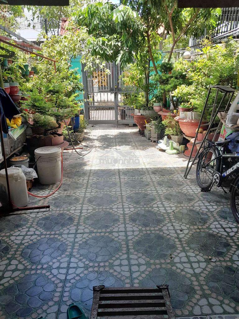 Nhà bán , hẻm xe hơi , hẻm thông