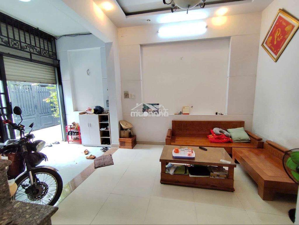 Nhà trệt 2 lầu - Ảnh 2