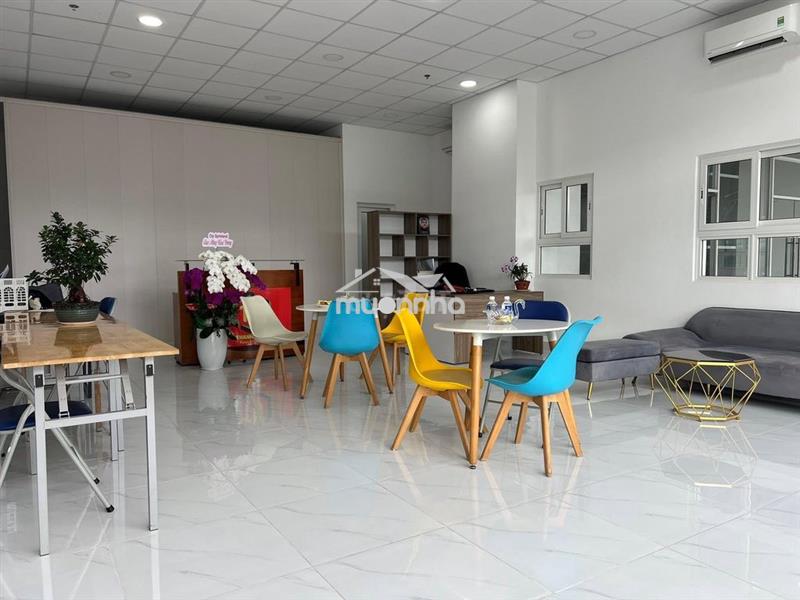 Mặt bằng kinh doanh c/c nguyễn sỹ sách 120m2,2p ngủ, 12tr/tháng
