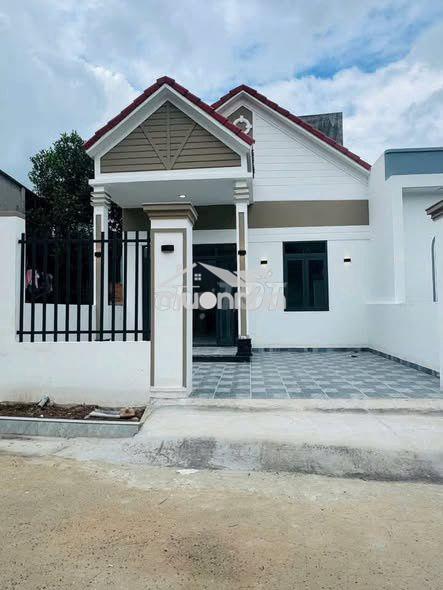 Nhà mái thái mới 100% giá tốt – tại hòa lợi tphcm thông ql13