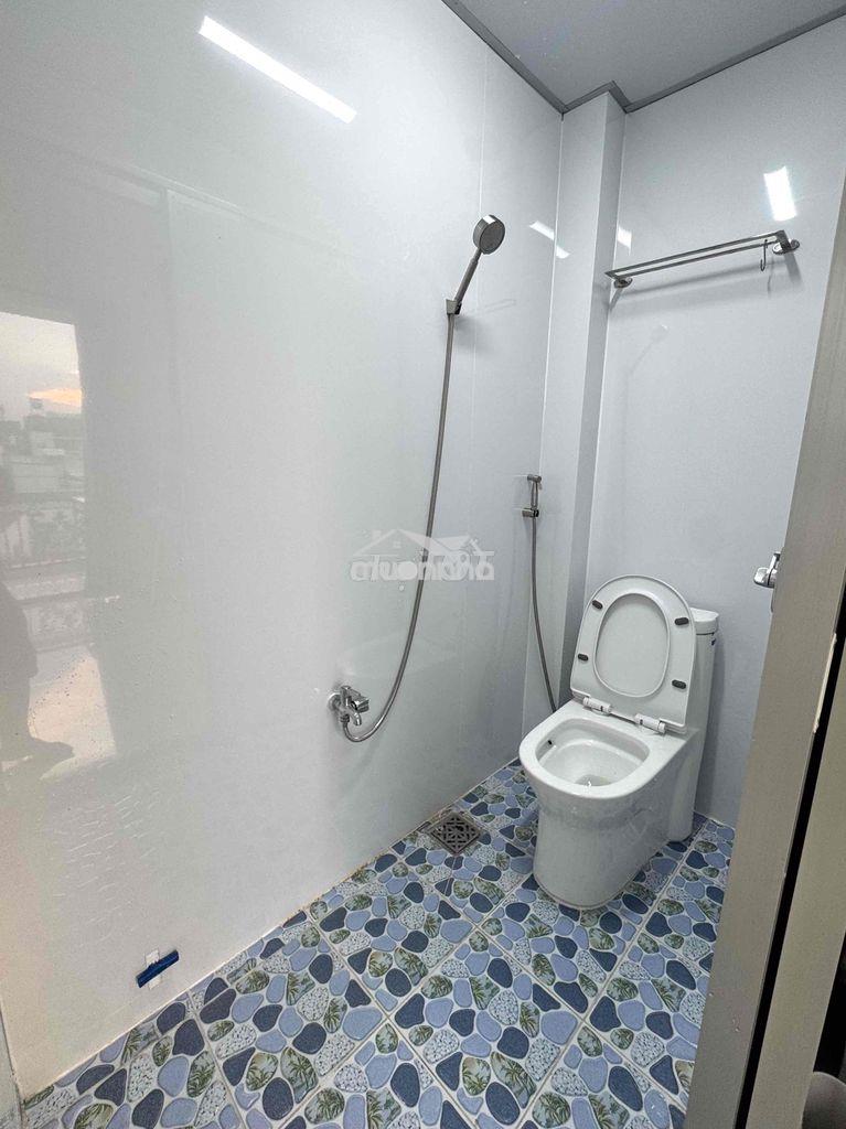 Phòng mới sơn sữa toilet mới 100% vào ở ngay - Ảnh 3