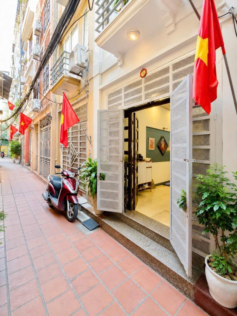 Nhà đẹp 5 tầng cho gia đình ở cầu giấy _9tỷ6_ chính chủ bán - Ảnh 3