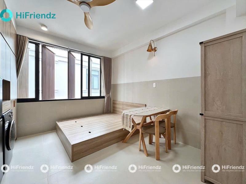 Cho thuê căn hộ full nội thất , hầm xe thang máy ngay lê quang định xung quanh có chợ, hàng quán, cà phê, cửa hàng tiện lợi và nhiều tiện ích.