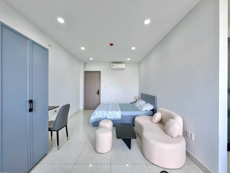 Cho thuê căn hộ ban công 40m2 máy giặt riêng full nội thất có chỗ đậu ô tô ngay đặng thuỳ trâm gần văn lang cơ sở 3 giáp quận 1,3 khu an ninh , hẻm dân trí  cao - Ảnh 2