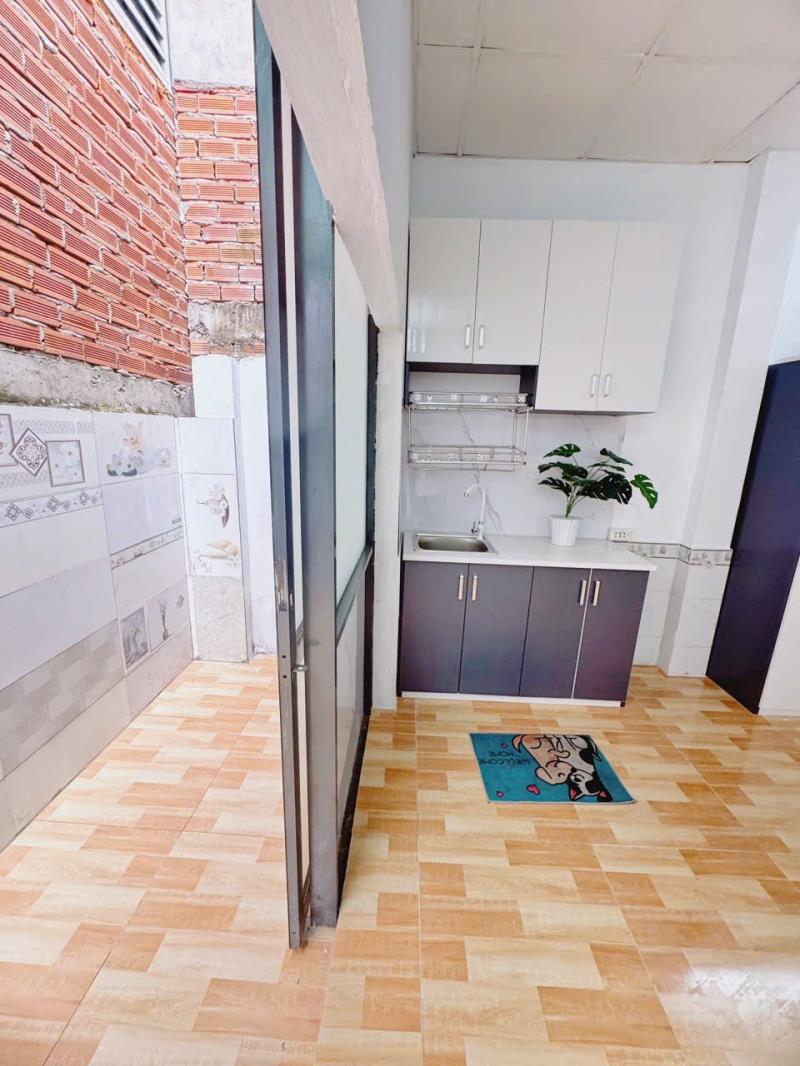 Phòng tách bếp tại quận 7