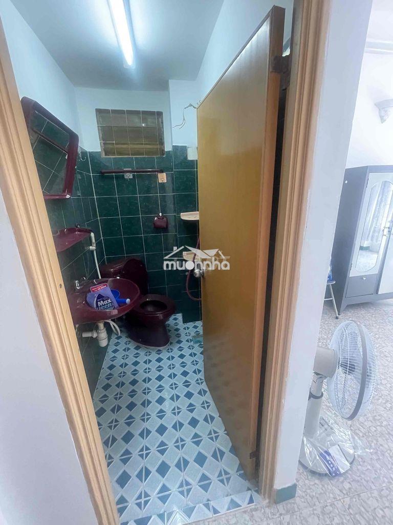 Chính chủ cho thuê phòng ban công