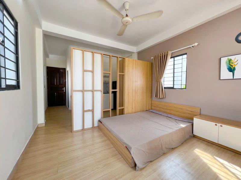 Phòng tách bếp ban công ngay đường bùi thế mỹ tiện đi quận 10 - quận 1 - quận 3