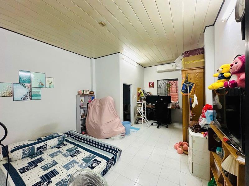 Gần tô ngọc vân – nhà 2 tầng có dòng tiền – hẻm 8m – giá 4.45 tỷ - Ảnh 2
