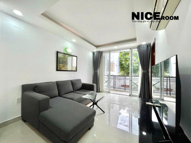 Phòng ban công view quận 2 - đối diện landmark 81, quận 1 - thang máy - hầm xe - máy giặt riêng - Ảnh 2