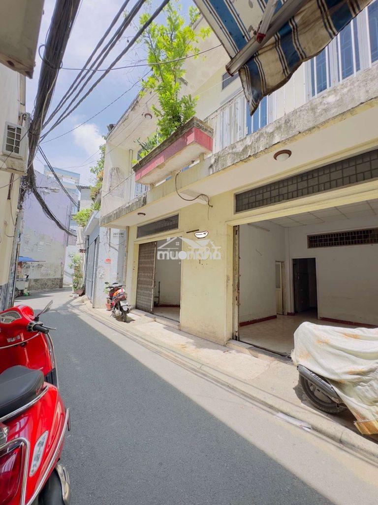 Hẻm xe hơi đối diện chợ tân trụ  tiện cho thuê,kinh doanh.chỉ 4.2tỷ tl
