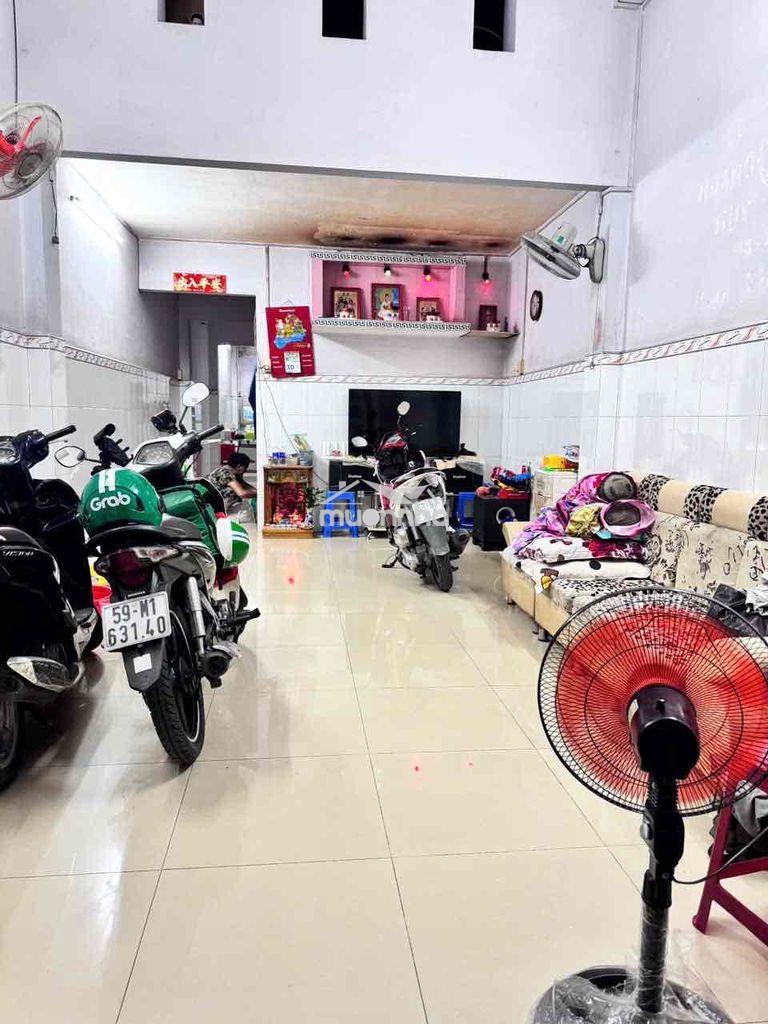 Chính chủ bán nhà 4 m 22 m lầu 4pn - Ảnh 2