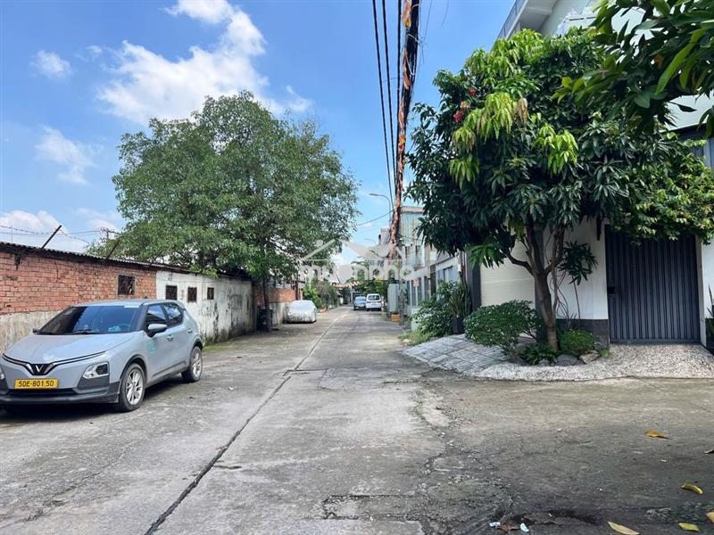 Gấp bán nhà c4 ngay tỉnh lộ 10 104m2- hẻm xe hơi thông lê đình cẩn