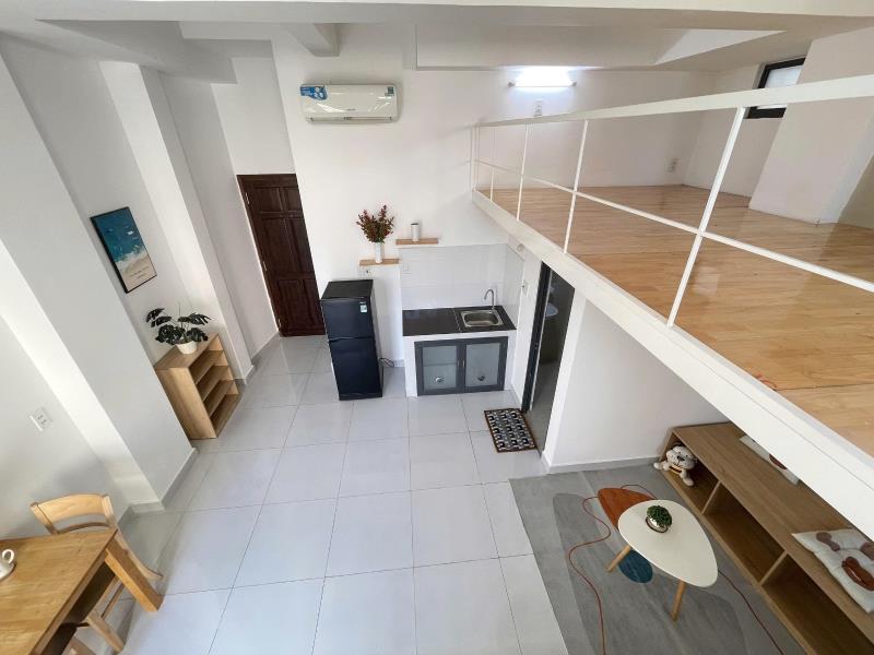 Cho thuê phòng trọ gác cao diện tích 50m2 có ban công thoáng full nội thất đường điện biên phủ gần hàng xanh tiện quan q1 - Ảnh 4