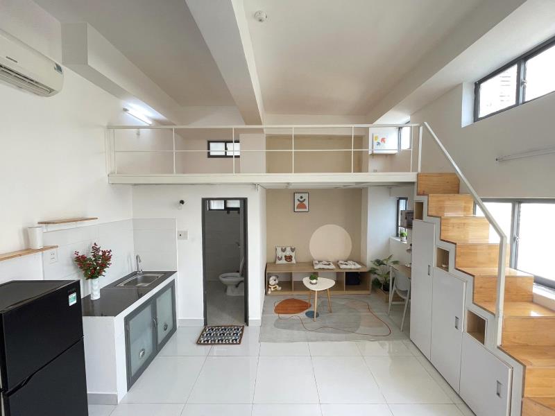 Cho thuê phòng trọ gác cao diện tích 50m2 có ban công thoáng full nội thất đường điện biên phủ gần hàng xanh tiện quan q1 - Ảnh 2