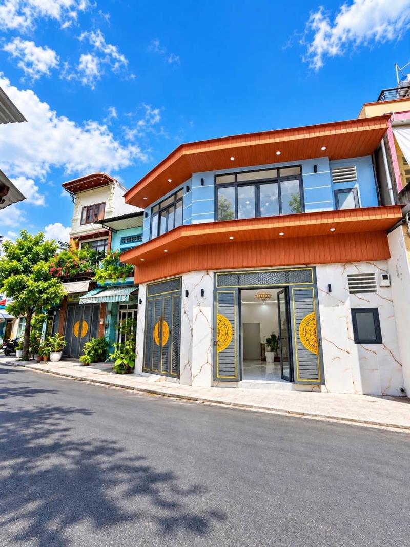 Bán nhà mới mặt tiền nguyễn sơn full nội thất  ngang 8m  nhỉnh 6 tỷ