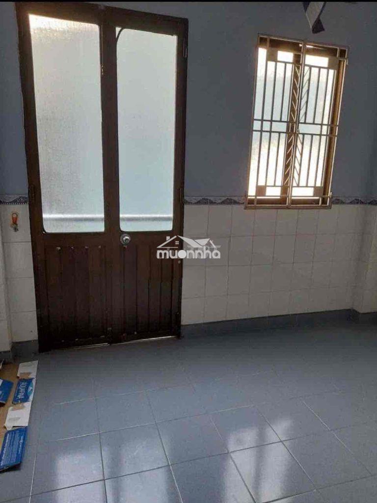 Cho thuê nhà 1 trệt 2 lầu - đường cô giang quận 1 - Ảnh 2