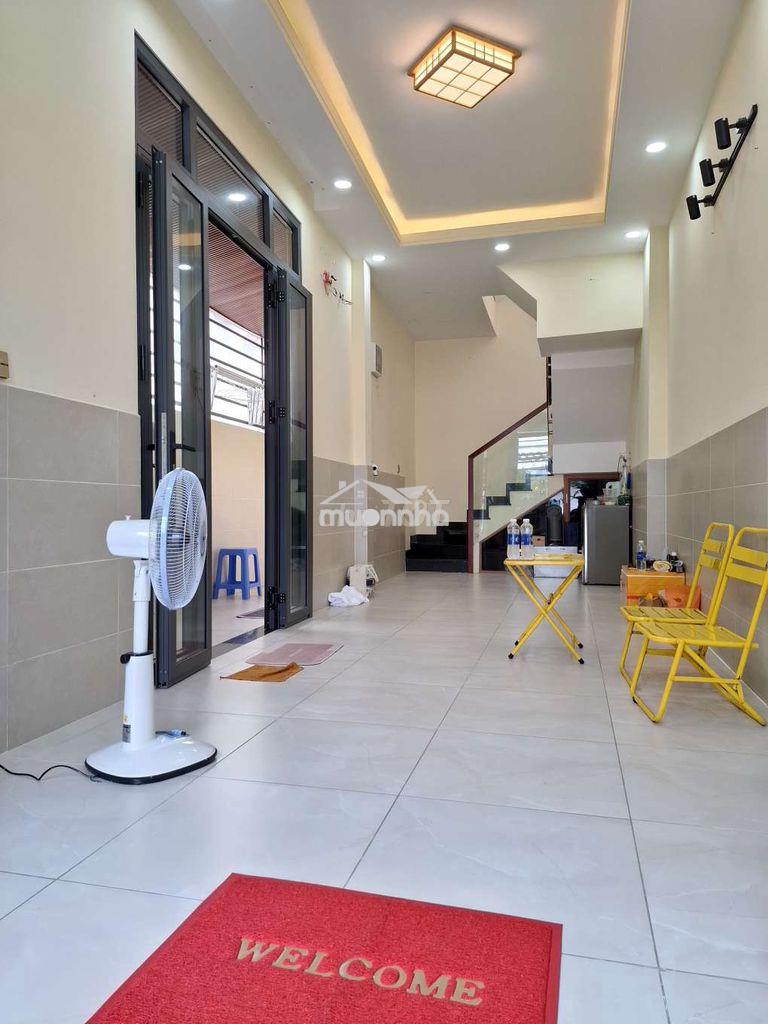 Nhà 3 tầng, căn góc thoáng. - Ảnh 3