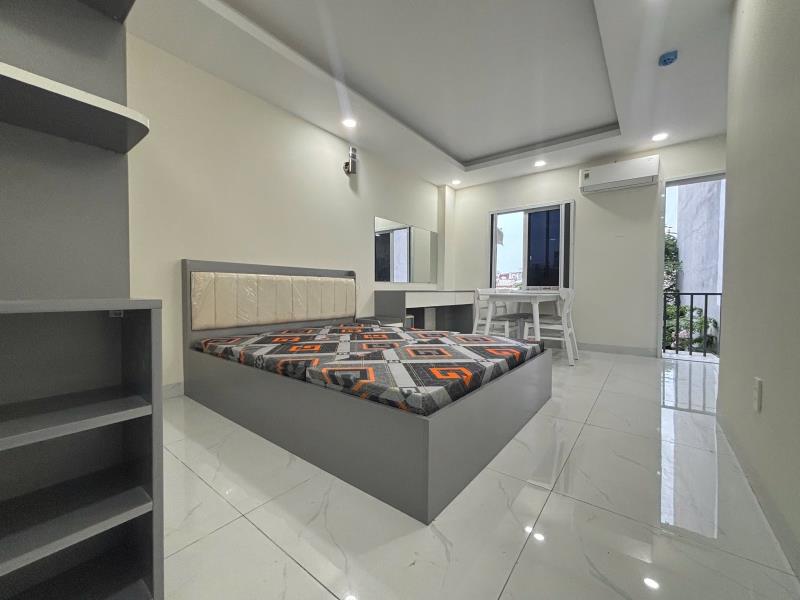 Căn hộ mới khai trương bình thạnh, ban công tách bếp, máy giặt riêng gần ngã tư hàng xanh, metro tiện đi q1, q3