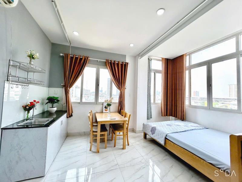Cho thuê căn hộ có ban công và cửa sổ kính lớn thoáng mát full nội thất đường nguyễn hữu cảnh quận bình thạnh, sát quận 1 - Ảnh 4