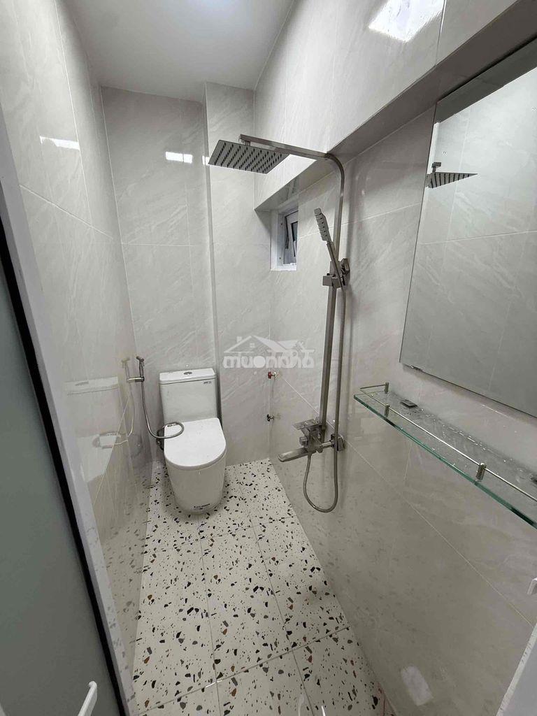 Nhà phạm văn chí q6 trệt 2 lầu nhà đẹp ở lièn 27m2 cách mt 1 căn - Ảnh 2