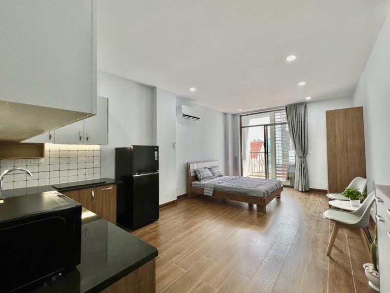 Studio ban công 40m2-có thang máy full nt giáp quận 1,bình thạnh