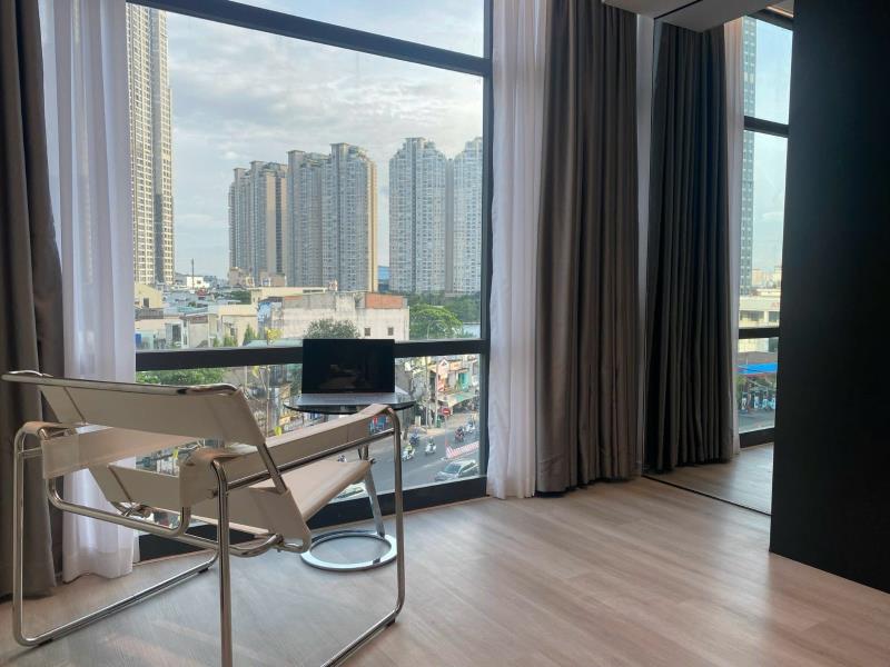 Cho thuê căn hộ 1 phòng ngủ tại bình thạnh, full nội thất, cửa sổ lớn, máy giặt riêng, view thành phố, gần quận 1