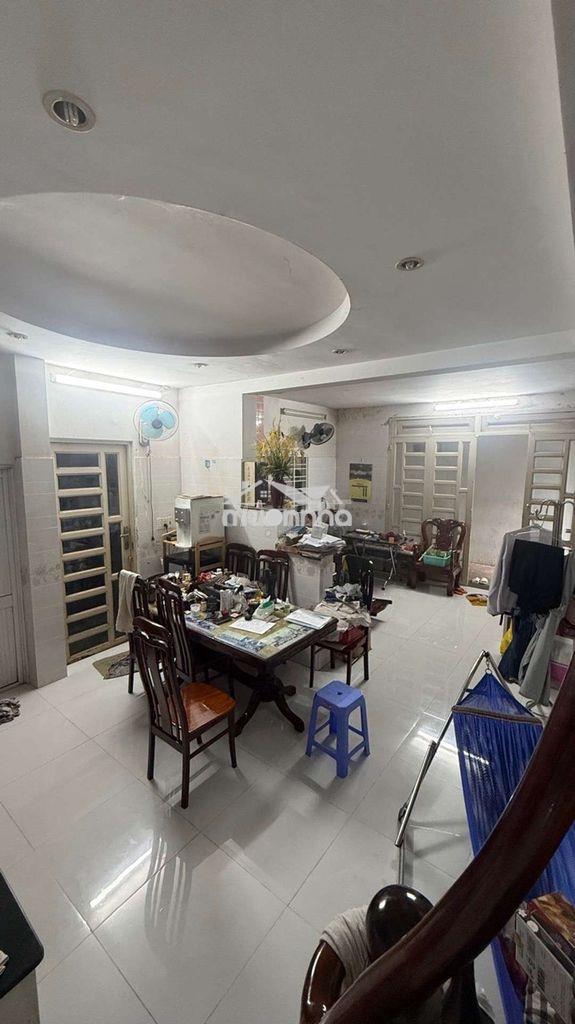 Q7 230m2 (4x32) nở 8m tặng 4 căn nhà 2 tầng cách htp 30m chỉ 10 tỷ - Ảnh 4