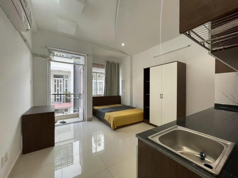 Cho thuê phòng 30m2 có ban công, full nt, máy giặt riêng- tăng bạt hổ, bình thạnh gần hiu, uef, uth, ftu, ngã tư hàng xanh & chợ bà chiểu