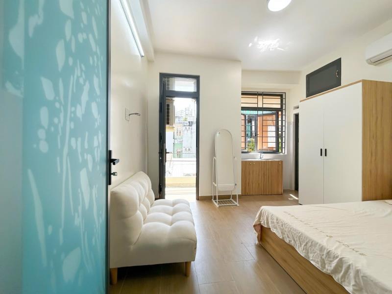 Cho thuê căn hộ có ban công và cửa sổ lớn thoáng mát full nội thất đường cô bắc quận phú nhuận, sát bình thạnh, quận 1 - Ảnh 2