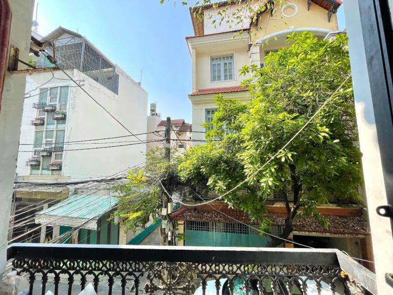 Cho thuê căn hộ ban công full nội thất giờ giấc tự do ngay etown cộng hoà  - Ảnh 4