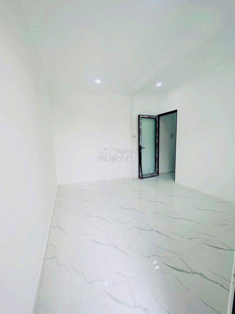 Nhà mới xây đg tô kí q12 gần cây xăng quân đội 1t1l giá 790 triệu  tl - Ảnh 4