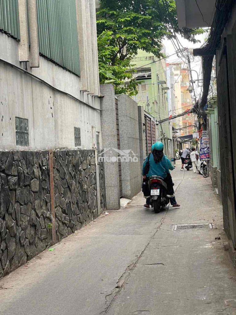 Giảm 200tr còn thương lượng. gần đường tôn đản. khu dân trí.