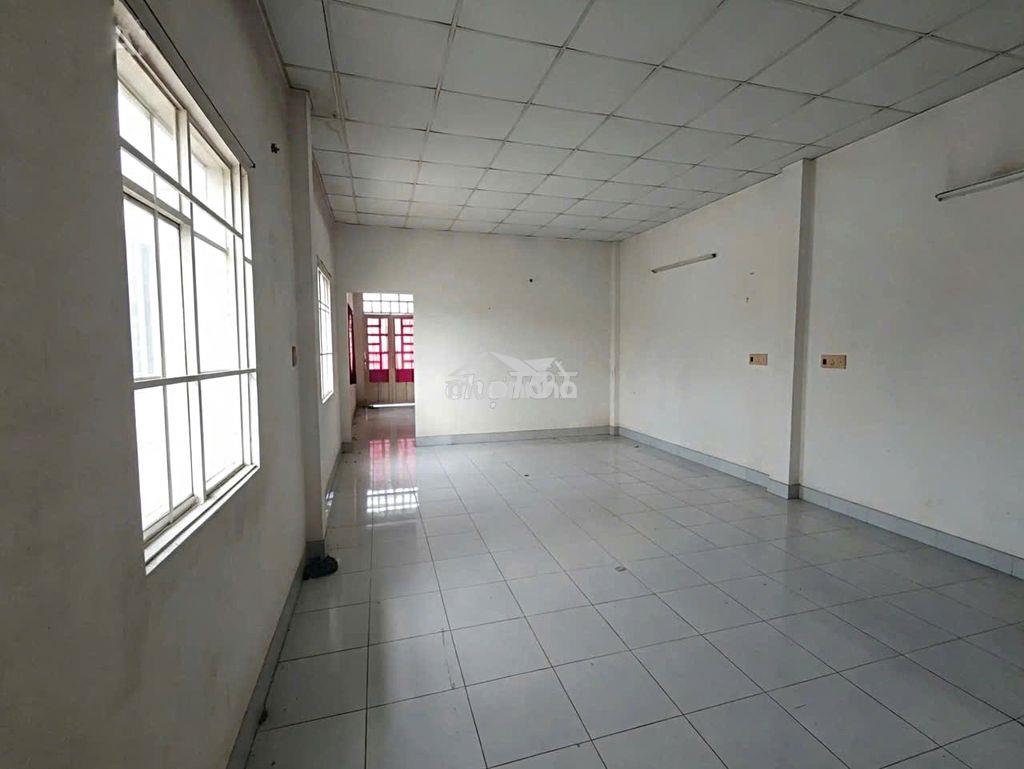 Hẻm 5m ngang 5 tây lân ngay chợ - Ảnh 3
