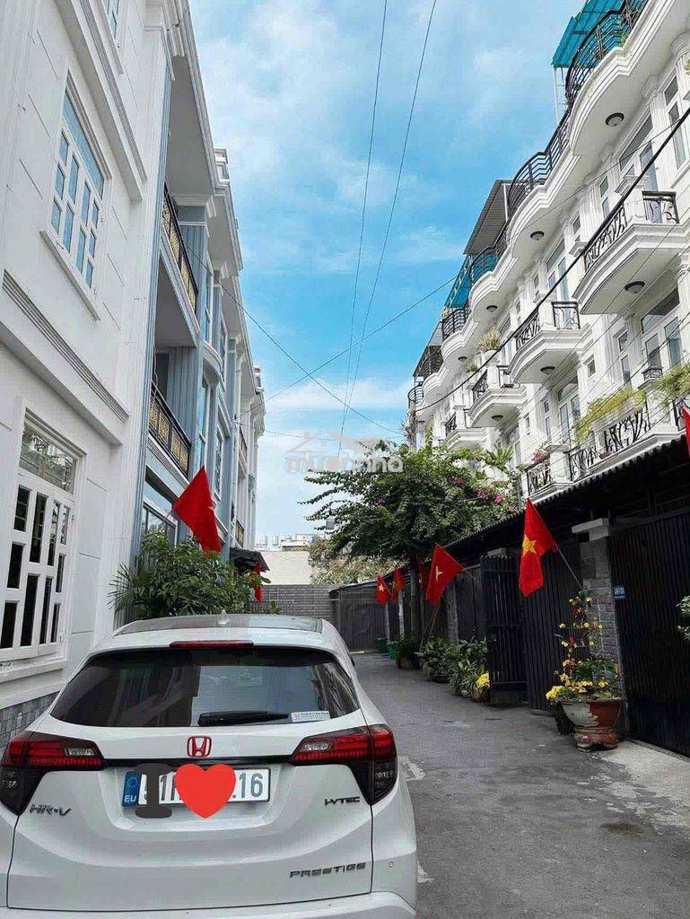 Nhà 3 lầu xe hơi đậu cửa full nội thất 4pn giá 11 triệu - Ảnh 2