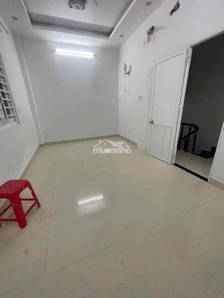Cho thuê nhà 2 lầu .3 phòng ,3wc hẻm ô tô ngay chợ trần thị cờ.q12 - Ảnh 3