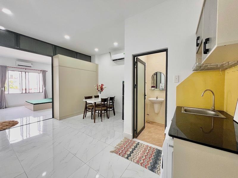 1pn cửa sổ lớn gần sân bay tân sơn nhất - gần trục đường trường sơn, phạm văn bạch, gần công viên hoàng văn thụ