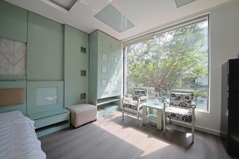 Studio cửa sổ lớn view cây xanh   thala 44 phú mỹ hưng quận 7   phòng rộng view mát mẻ    