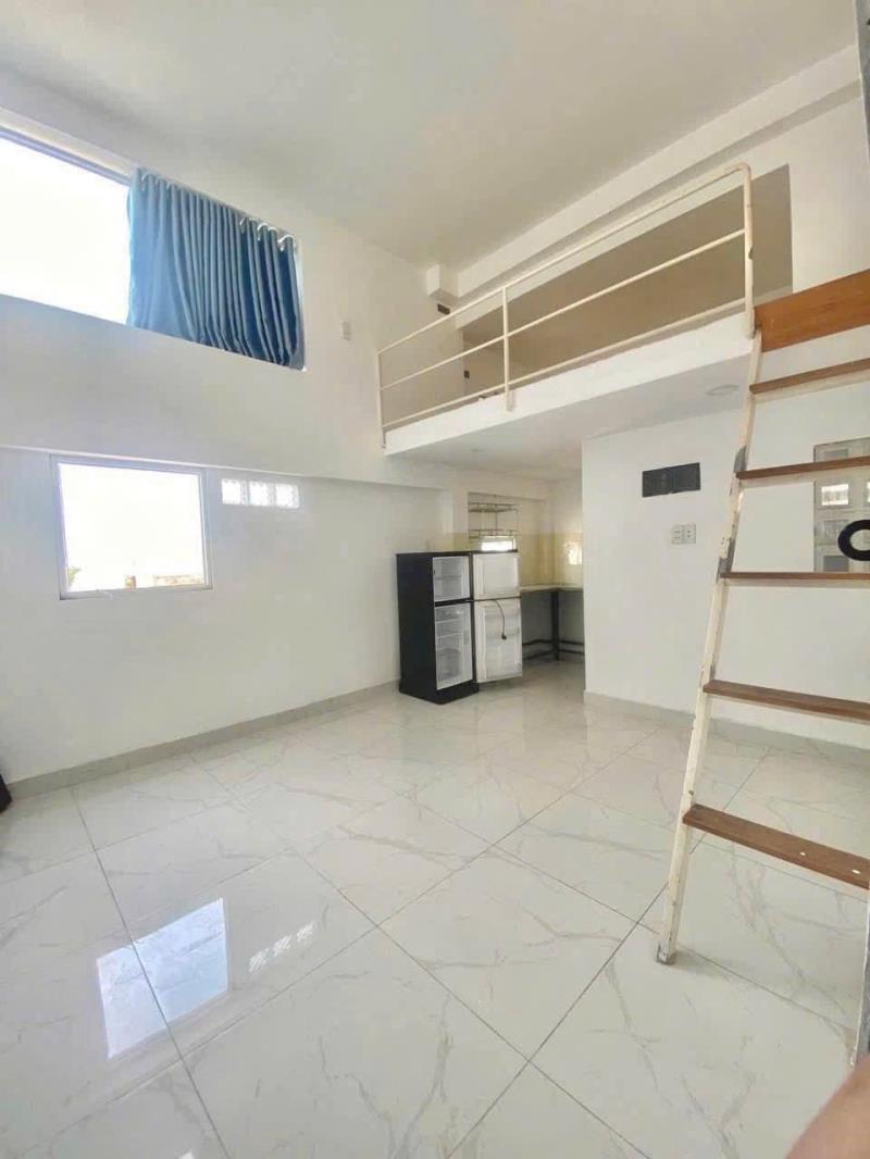 Phòng gác 30m2, máy giặt riêng, thang máy tại bình lợi bình thạnh 