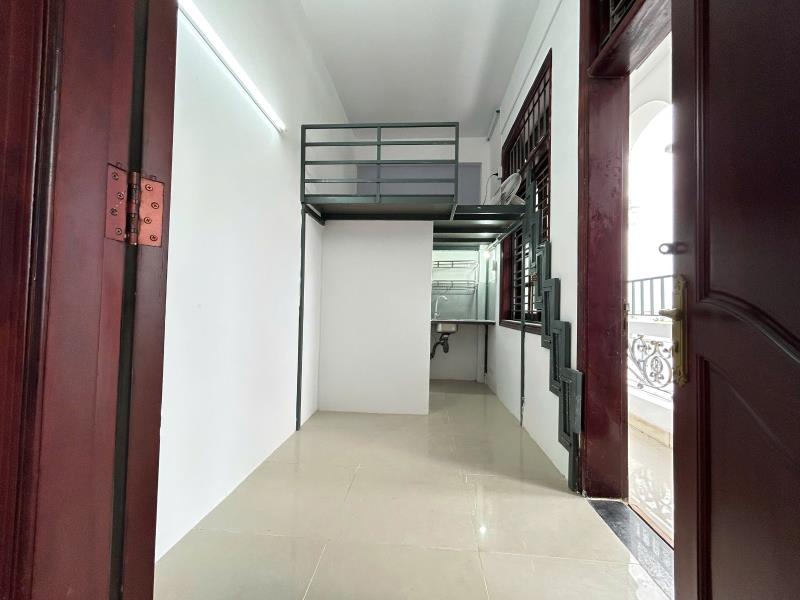Phòng trọ mới xây - gác ban công - thang máy - gần dh công thương - quận tân phú